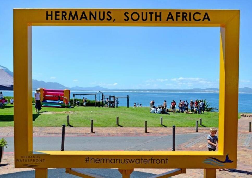 Hermanus Waterfront, Sea View Apartment With Balcony المظهر الخارجي الصورة