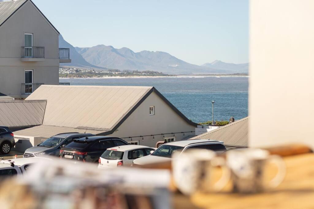 Hermanus Waterfront, Sea View Apartment With Balcony المظهر الخارجي الصورة